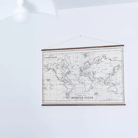 Timmy アパート アルゲーロ